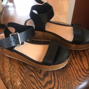 Steve Madden Platform Sandals 👡